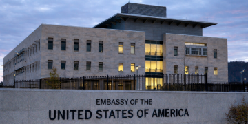 Ambasada e SHBA-së: Bashkëpunim i ngushtë me qeverinë e ardhshme të Kosovës.