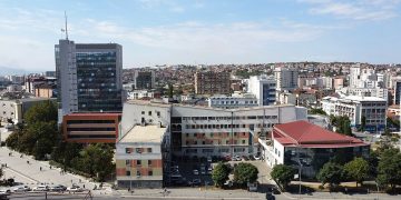 Kosova drejt vitit 2026 pa buxhet: Kush po e paguan realisht çmimin e krizës politike?